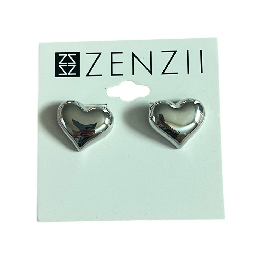 Zenzii Silver Heart Stud Earrings
